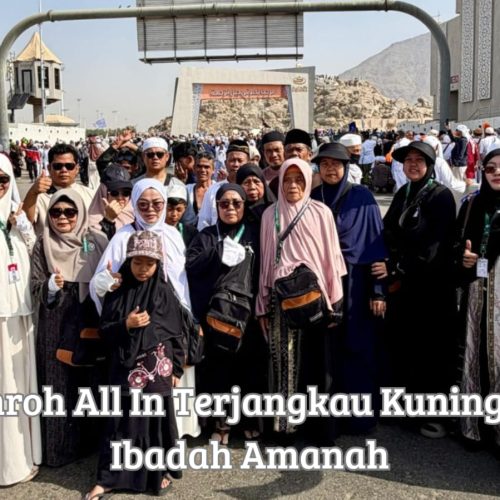 Suasana keberangkatan rombongan dalam paket umroh all in terjangkau kuningan